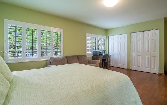 1237 Aduana Ave, Coral Gables, FL 33146