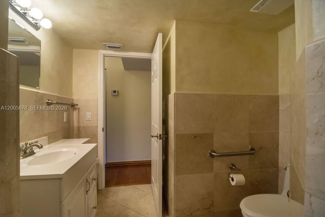 1237 Aduana Ave, Coral Gables, FL 33146