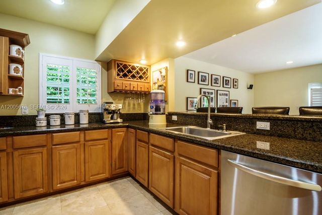 1237 Aduana Ave, Coral Gables, FL 33146