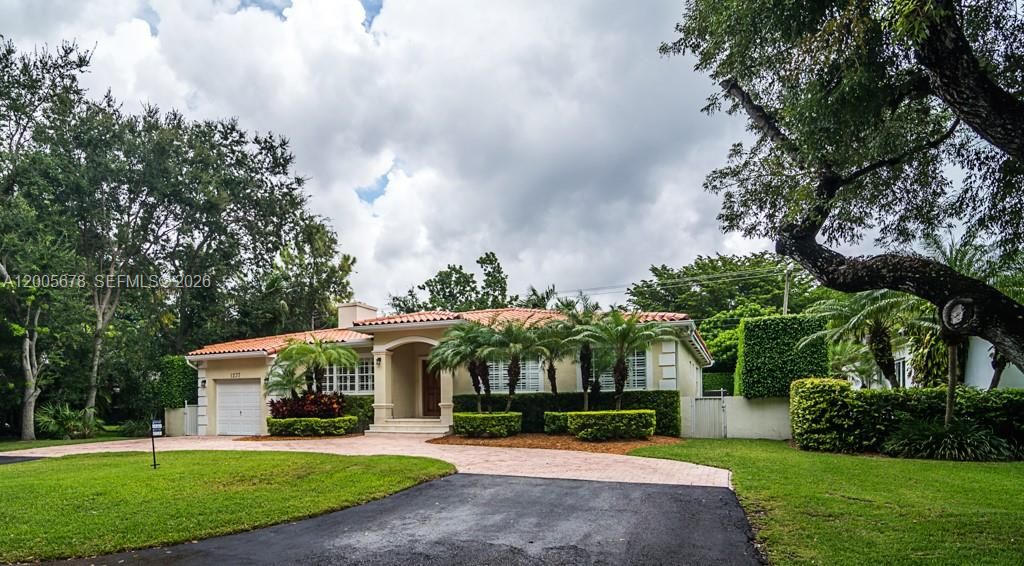 1237 Aduana Ave, Coral Gables, FL 33146