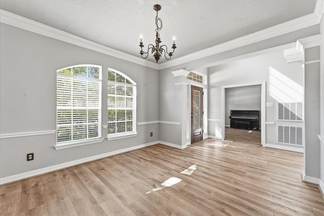 2443 Riverway Oak Drive, Kingwood, TX 77345