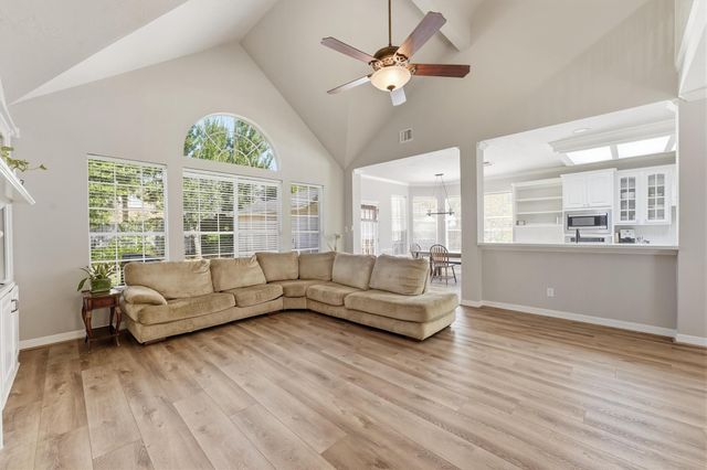 2443 Riverway Oak Drive, Kingwood, TX 77345