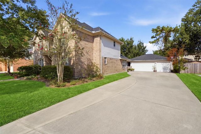 2443 Riverway Oak Drive, Kingwood, TX 77345