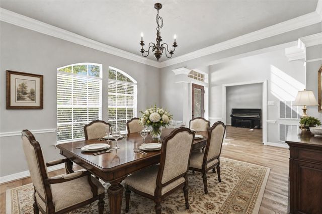 2443 Riverway Oak Drive, Kingwood, TX 77345