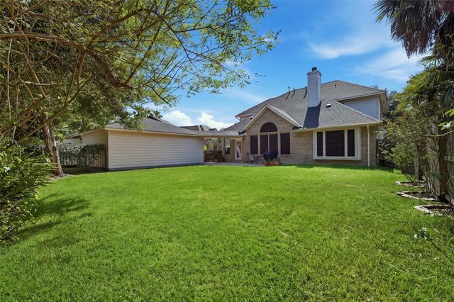 2443 Riverway Oak Drive, Kingwood, TX 77345