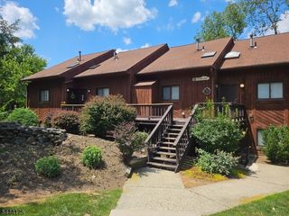 5 Sugar Loaf Ct 1, Vernon Twp., NJ 07462