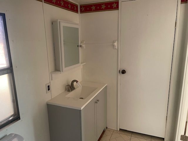 2655 E Carver Avenue, Kingman, AZ 86409