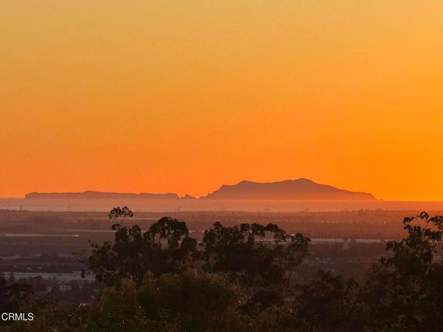 6860 Worth Way, Camarillo, CA 93012