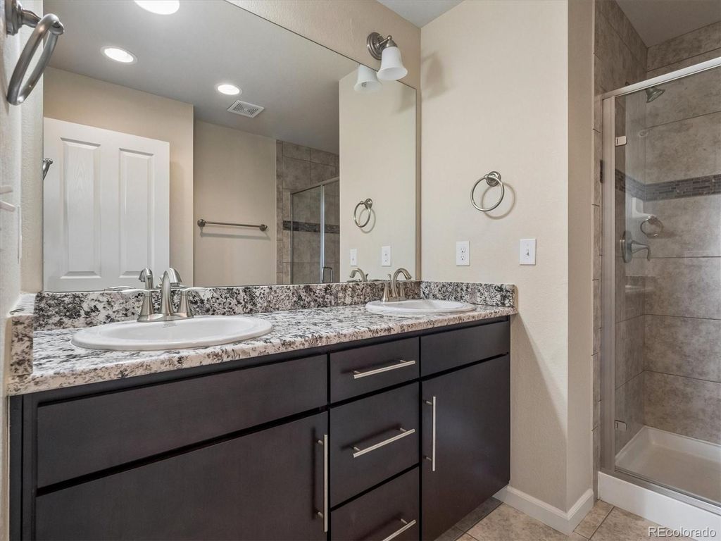 Image 27 of property listing at 1200 Rockhurst Drive E, Highlands Ranch, CO 80129