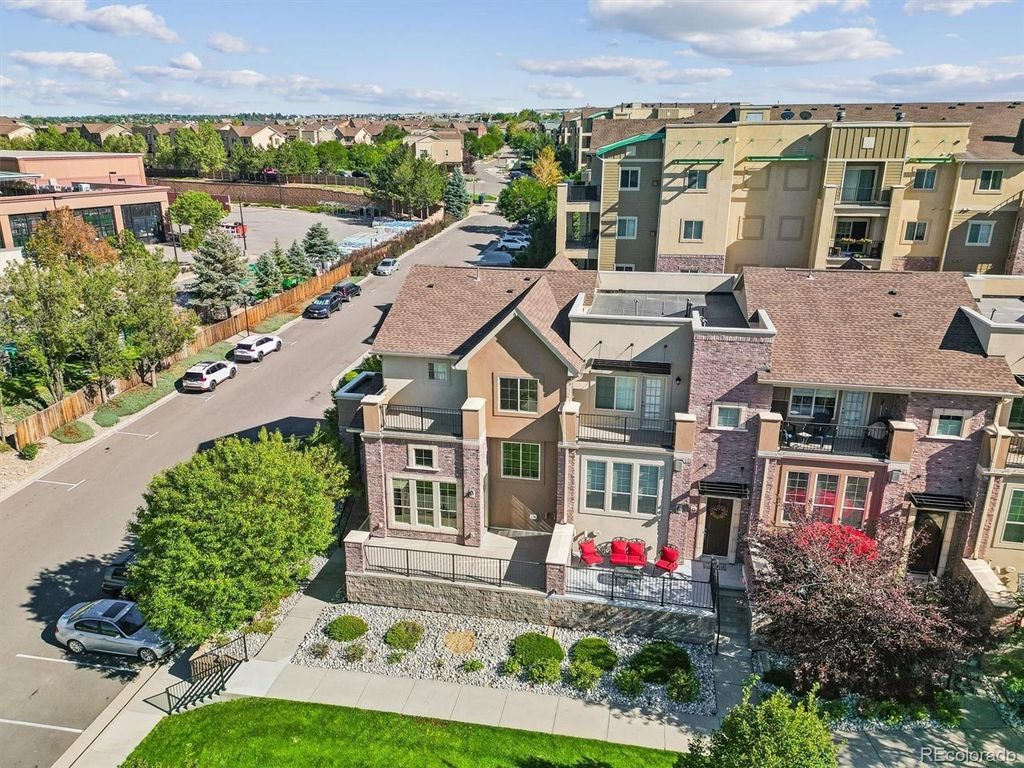 Image 3 of property listing at 1200 Rockhurst Drive E, Highlands Ranch, CO 80129