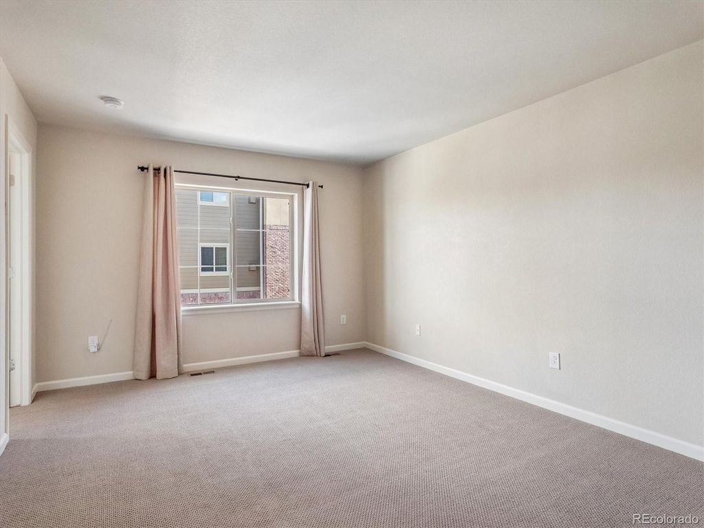 Image 30 of property listing at 1200 Rockhurst Drive E, Highlands Ranch, CO 80129