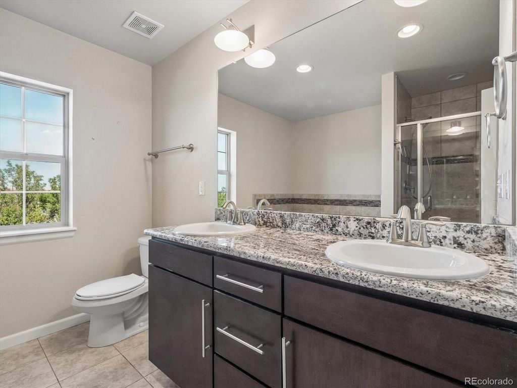 Image 33 of property listing at 1200 Rockhurst Drive E, Highlands Ranch, CO 80129