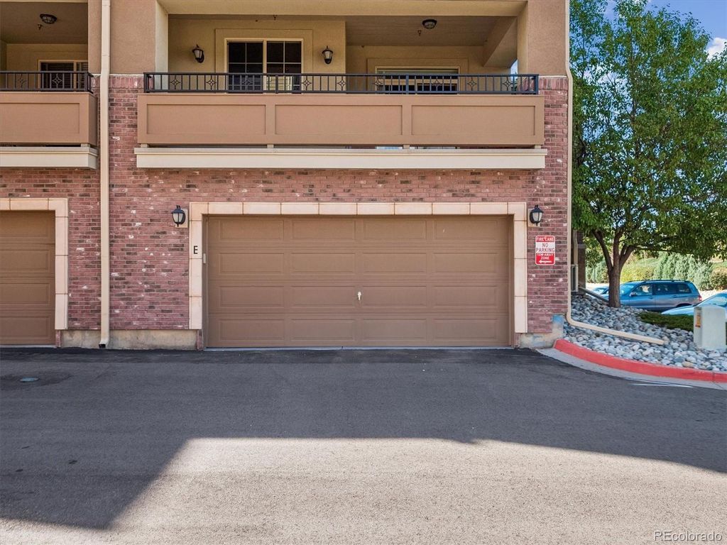 Image 39 of property listing at 1200 Rockhurst Drive E, Highlands Ranch, CO 80129