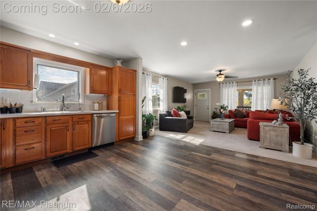 3499 S State Road, Davison, MI 48423