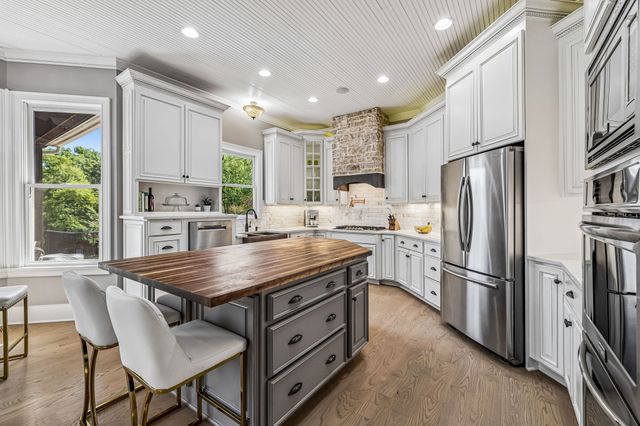 9510 Eldwick Dr, Brentwood, TN 37027