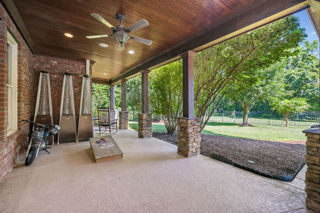 9510 Eldwick Dr, Brentwood, TN 37027