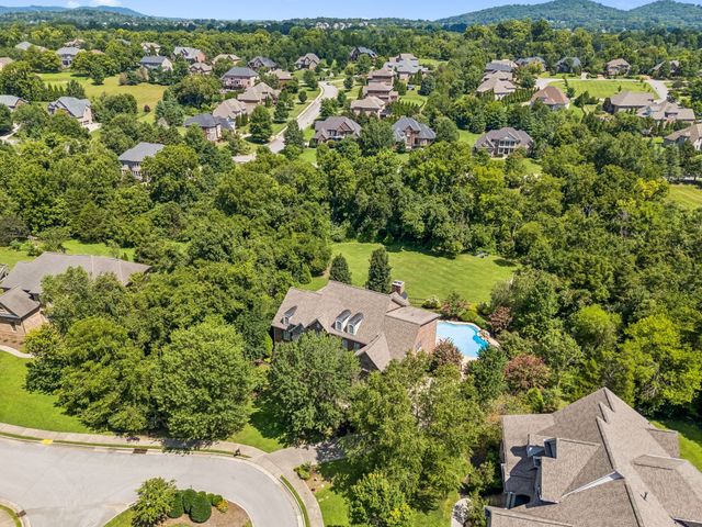 9510 Eldwick Dr, Brentwood, TN 37027