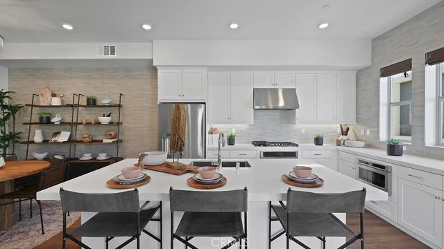965 Walnut Terrace, Montebello, CA 90640