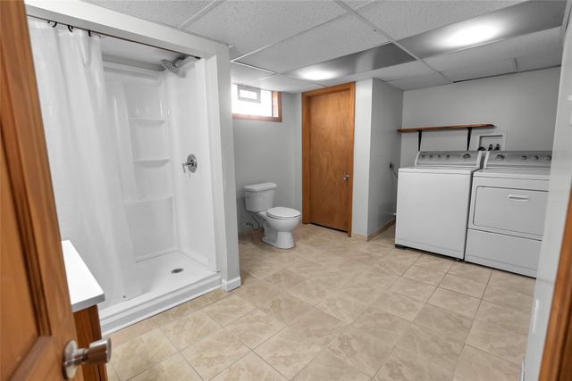725 WYOMING Avenue, Erie, PA 16505