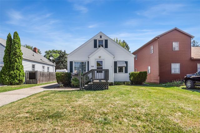 725 WYOMING Avenue, Erie, PA 16505