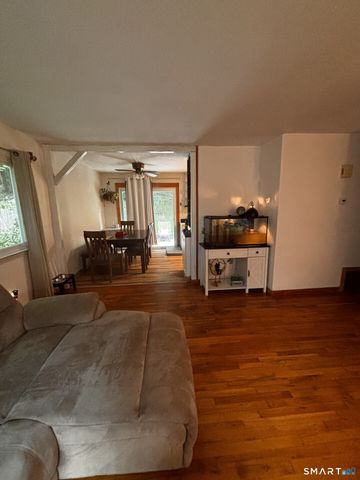 138 Red Robin Road, Naugatuck, CT 06770