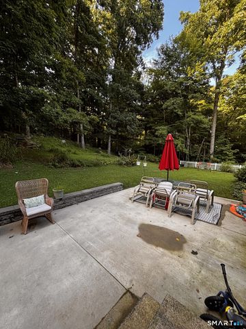 138 Red Robin Road, Naugatuck, CT 06770