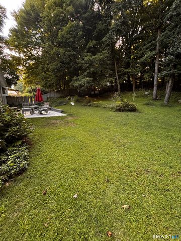 138 Red Robin Road, Naugatuck, CT 06770
