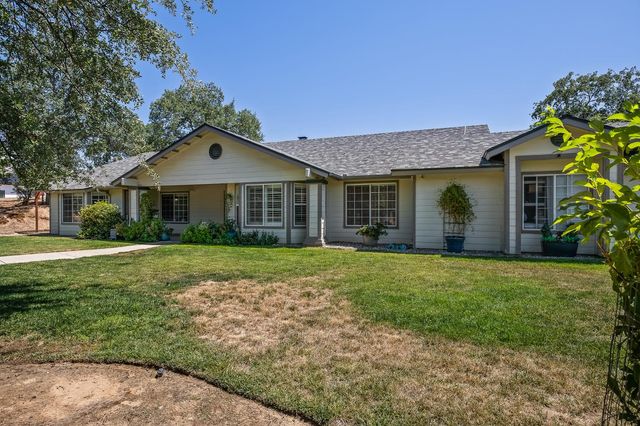 21965 Oak Hill Lane, Clovis, CA 93619