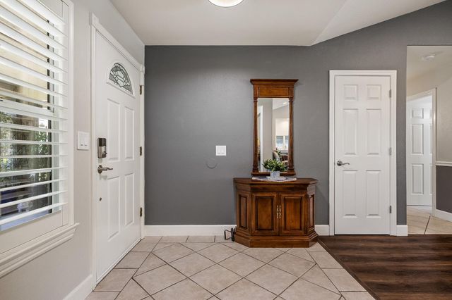 21965 Oak Hill Lane, Clovis, CA 93619