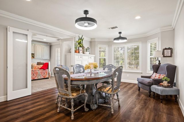 21965 Oak Hill Lane, Clovis, CA 93619