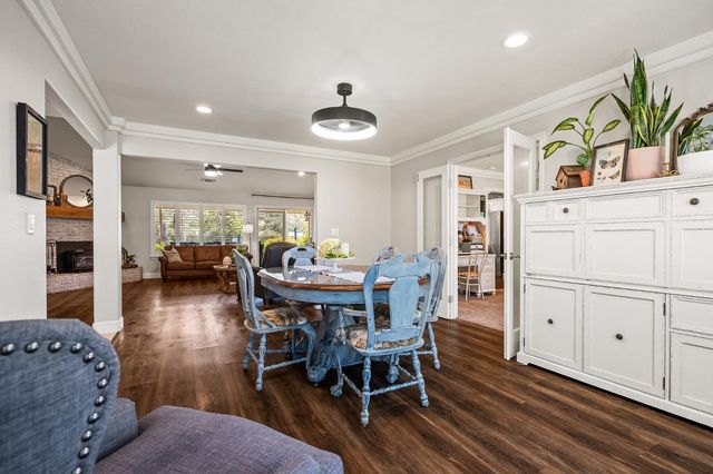 21965 Oak Hill Lane, Clovis, CA 93619