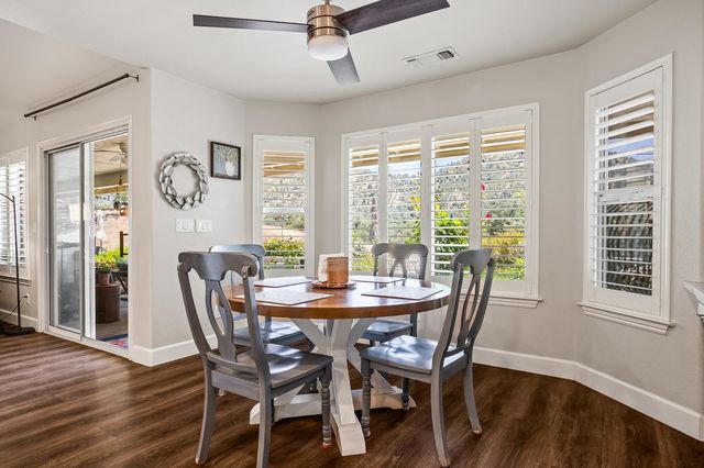 21965 Oak Hill Lane, Clovis, CA 93619