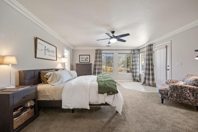 21965 Oak Hill Lane, Clovis, CA 93619