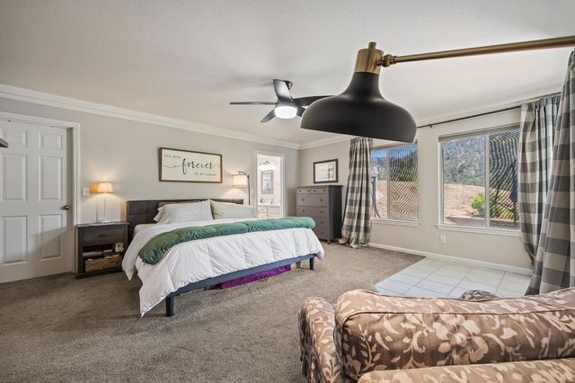 21965 Oak Hill Lane, Clovis, CA 93619