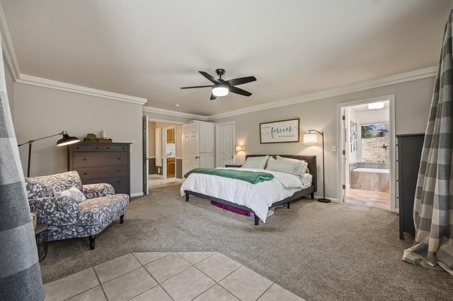 21965 Oak Hill Lane, Clovis, CA 93619