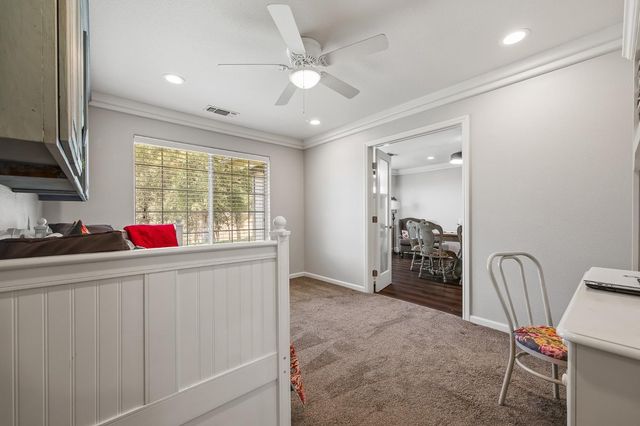 21965 Oak Hill Lane, Clovis, CA 93619