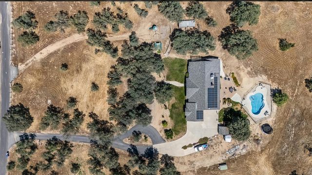 21965 Oak Hill Lane, Clovis, CA 93619