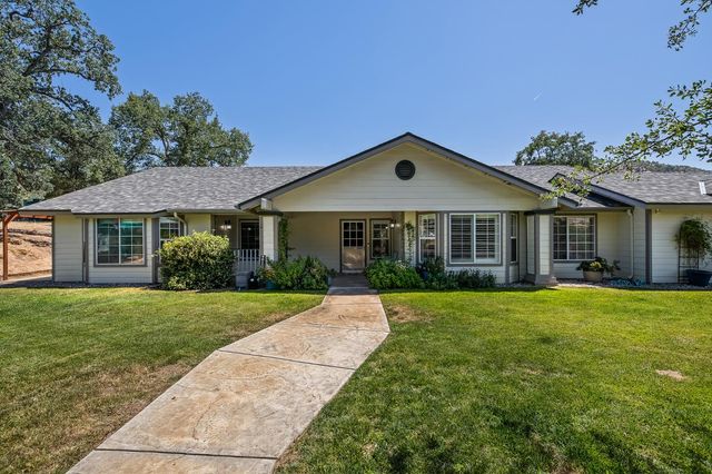 21965 Oak Hill Lane, Clovis, CA 93619
