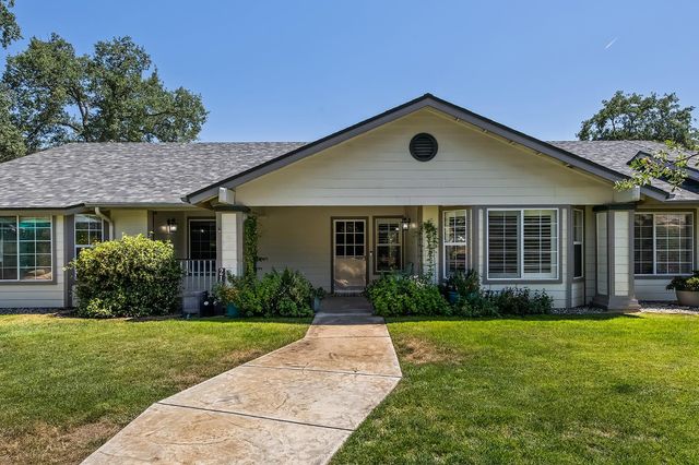 21965 Oak Hill Lane, Clovis, CA 93619