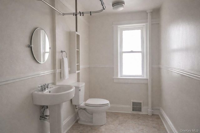 605 41st Street E, Brooklyn, NY 11232