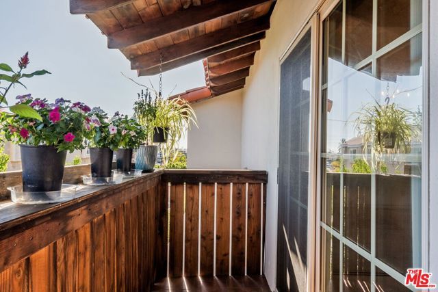 21925 Belshire Avenue 7, Hawaiian Gardens, CA 90716