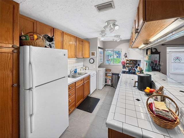 4160 FRUITVILLE ROAD 11, Sarasota, FL 34232