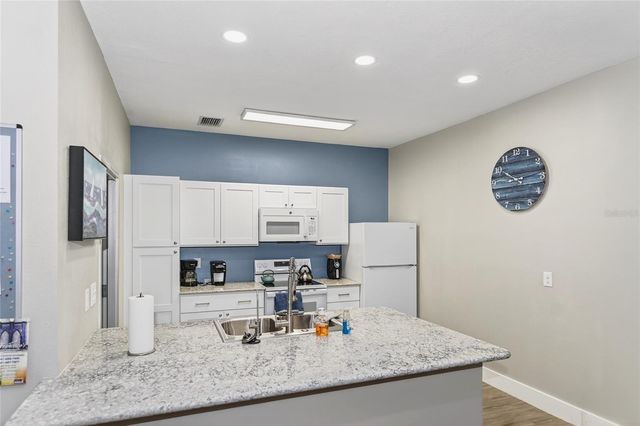 4160 FRUITVILLE ROAD 11, Sarasota, FL 34232