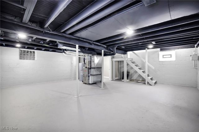 1008 Yale Avenue NE, Massillon, OH 44646