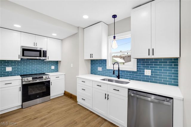 1008 Yale Avenue NE, Massillon, OH 44646