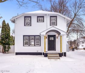 1008 Yale Avenue NE, Massillon, OH 44646