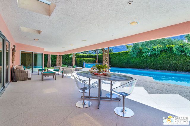 1415 N Camino Centro, Palm Springs, CA 92262