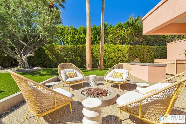 1415 N Camino Centro, Palm Springs, CA 92262