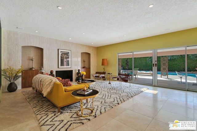 1415 N Camino Centro, Palm Springs, CA 92262
