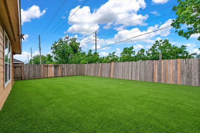 1827 Stieler Drive, Houston, TX 77049